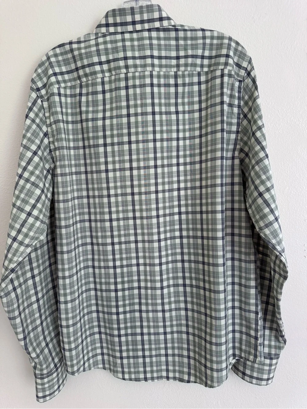 UNTUCKit Men’s Gray Green Navy Plaid Shirt Large Slim Fit